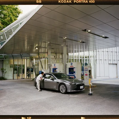 Car Fueling With Hydrogen in Tokyo - Kodak Portra 400.tif